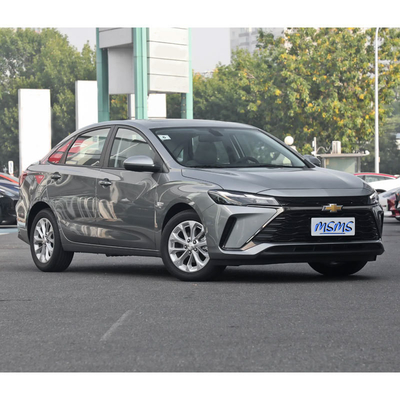 2023 Chevrolet Cruze Yue Xiang 1.5L de doble embrague Carro de combustible LED luz diurna para la seguridad