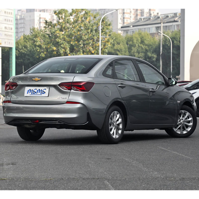 2023 Chevrolet Cruze Yue Xiang 1.5L de doble embrague Carro de combustible LED luz diurna para la seguridad