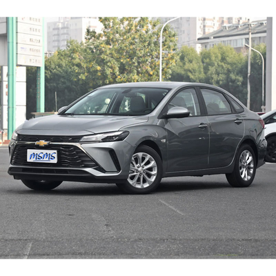 2023 Chevrolet Cruze Yue Xiang 1.5L de doble embrague Carro de combustible LED luz diurna para la seguridad