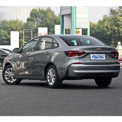 2023 Chevrolet Cruze Yue Xiang 1.5L de doble embrague Carro de combustible LED luz diurna para la seguridad