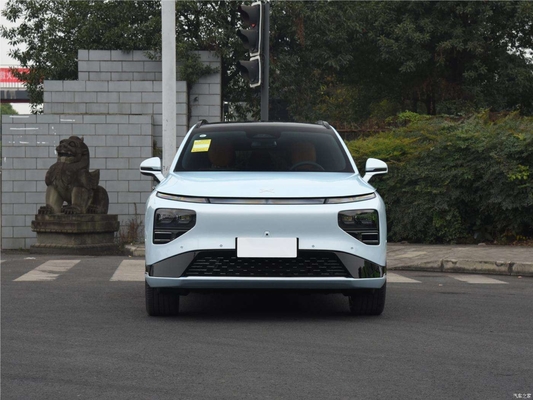 Carro eléctrico de alta velocidad Xpeng G9 5 puertas 5 asientos dirección izquierda SUV de gran espacio 650Km