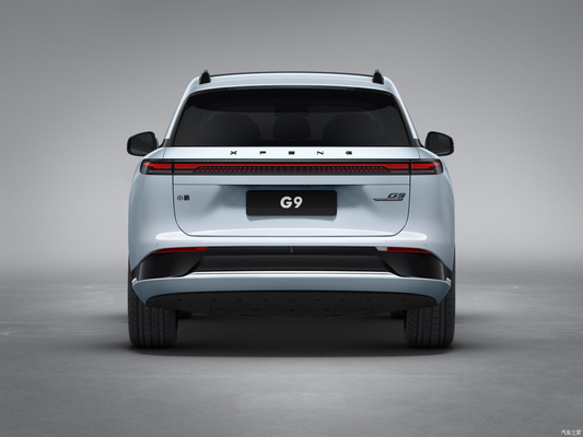 Carro eléctrico de alta velocidad Xpeng G9 5 puertas 5 asientos dirección izquierda SUV de gran espacio 650Km