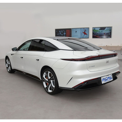 Zhiji IM L7 5 asientos coche eléctrico con un rango de 708Km batería de litio hierro fosfato hecho